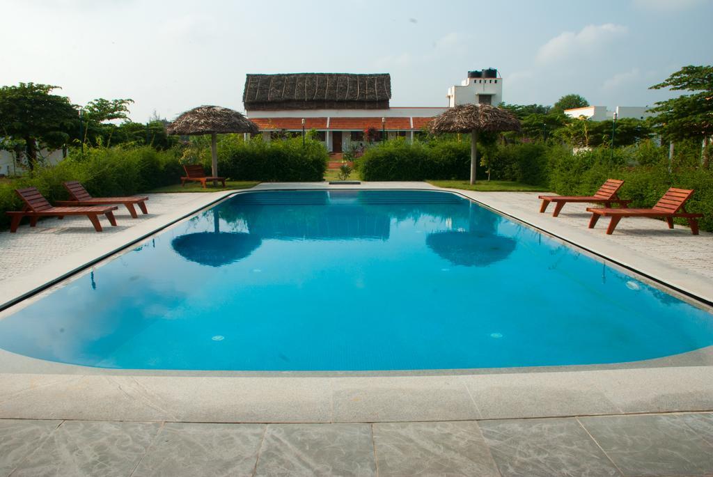 The Mountain Retreat Hotell Tiruvannāmalai Exteriör bild