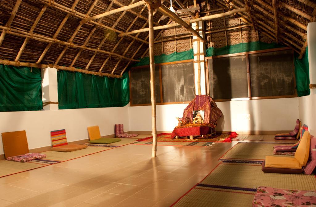The Mountain Retreat Hotell Tiruvannāmalai Exteriör bild